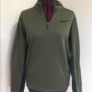 Nike ladies size medium pullover